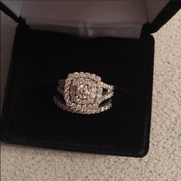 💎White Gold and Diamond Engagement Ring Appraised - Picture 6 of 8